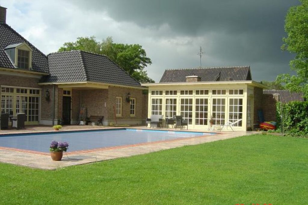 BNS Bouwbedrijf | Badhuis en zwembad Enter